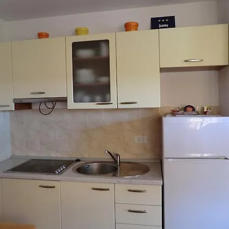 Popovic Pula